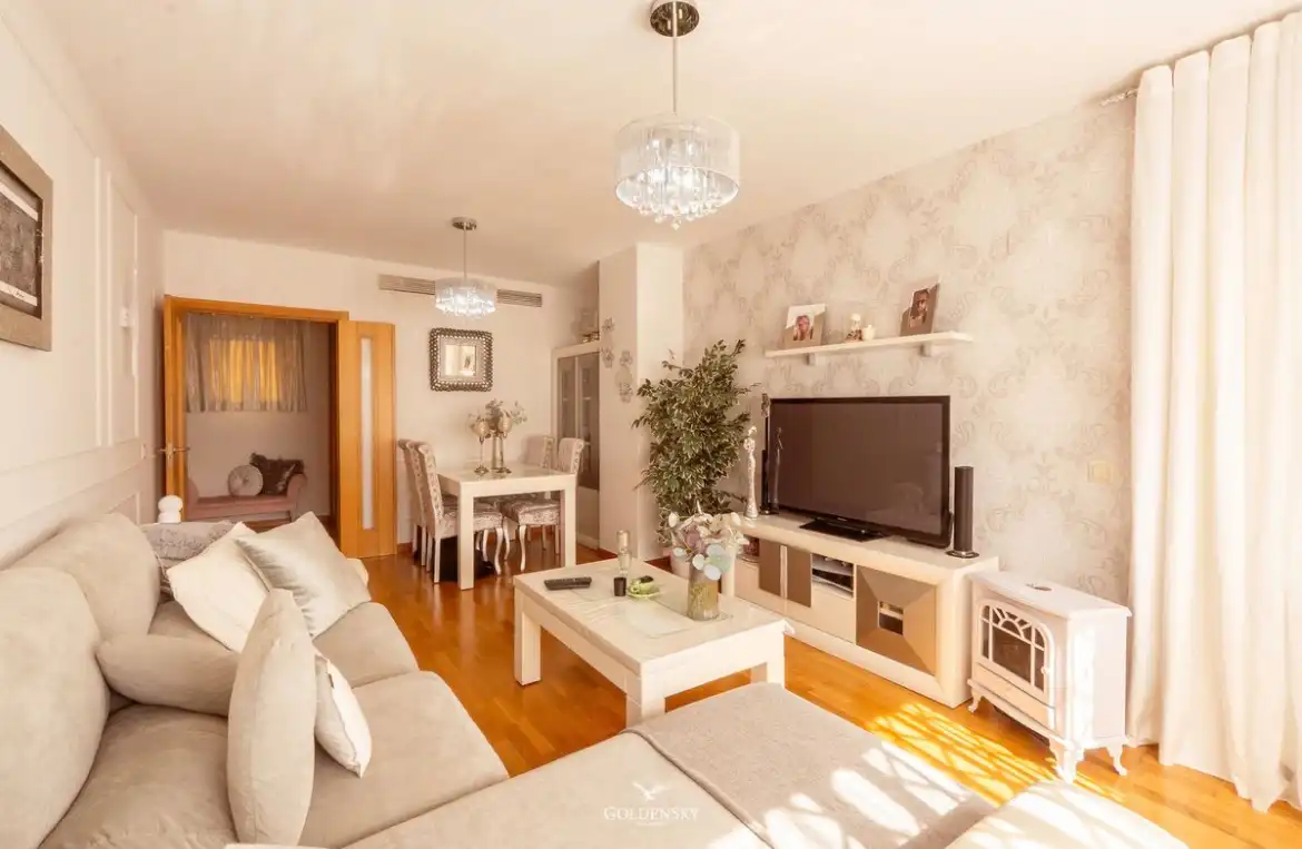 Appartement avec ascenseur à vendre à Estepona Pueblo