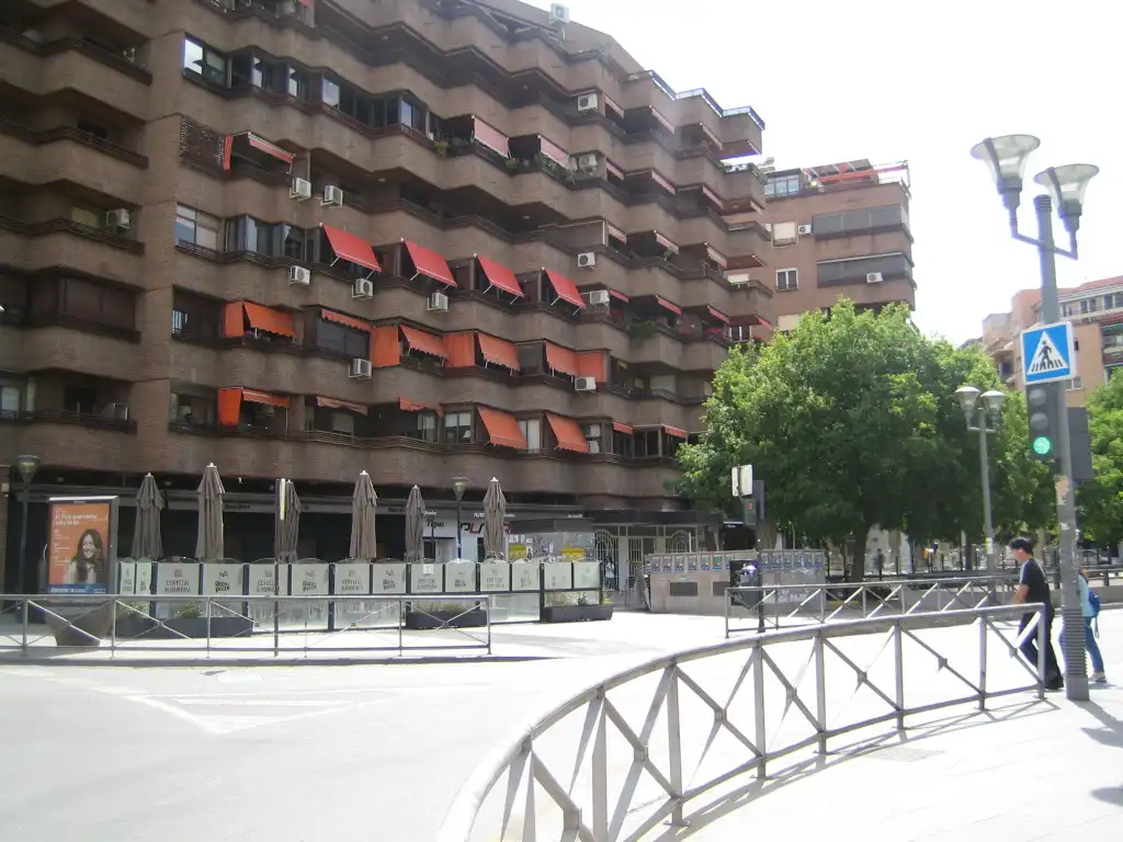 Vista exterior de Estudi de lloguer en Granada amb Aire condicionat, Calefacció i Moblat