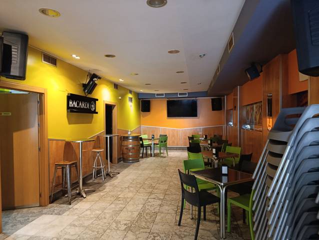 Local comercial en Venta en Erialdea / Centro