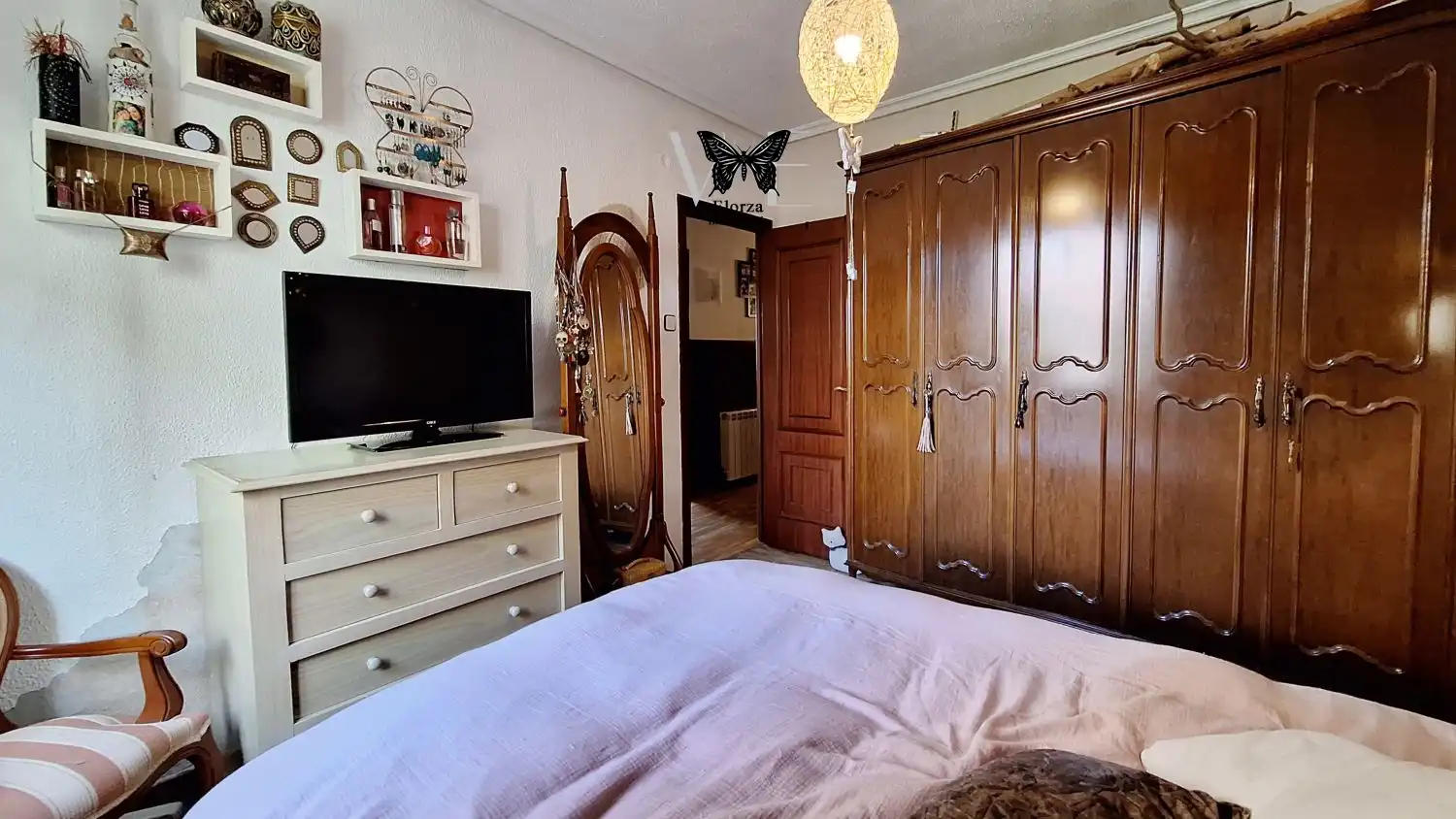 Bedroom of Flat for sale in Oviedo   with Heating, Storage room and Furnished