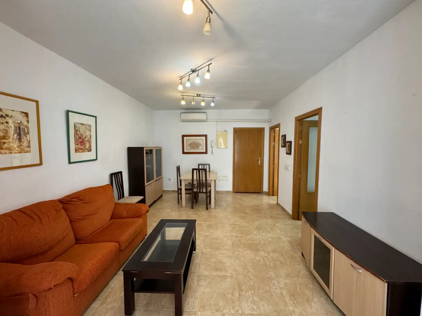 Room in Camino Suárez, Suárez