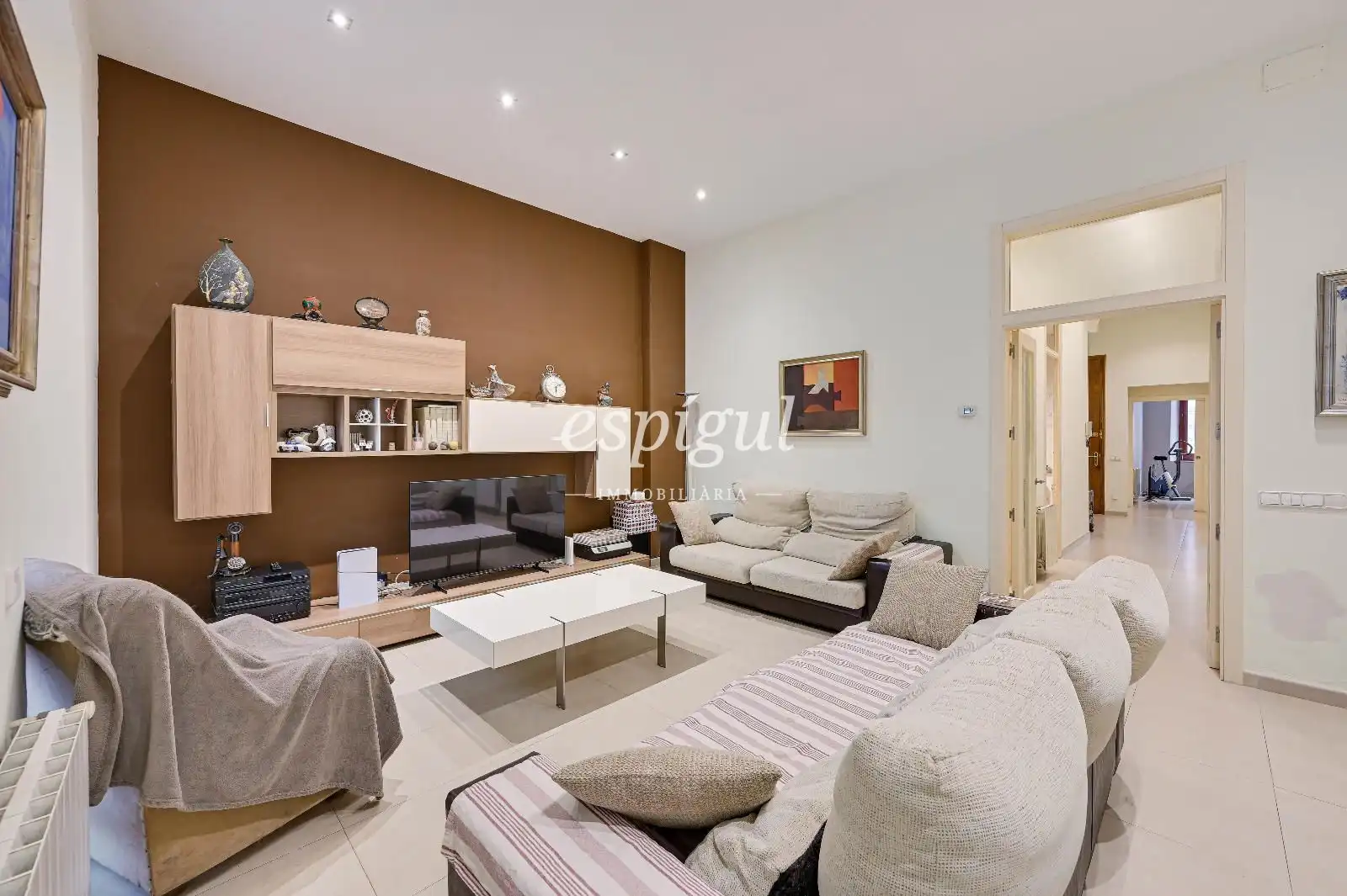 Sala de estar de Piso en venta en Girona con Calefacción, Terraza y Amueblado