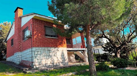 Foto 3 de Casa o xalet en venda a Calle Canario, 9, Calalberche, Santa Cruz del Retamar