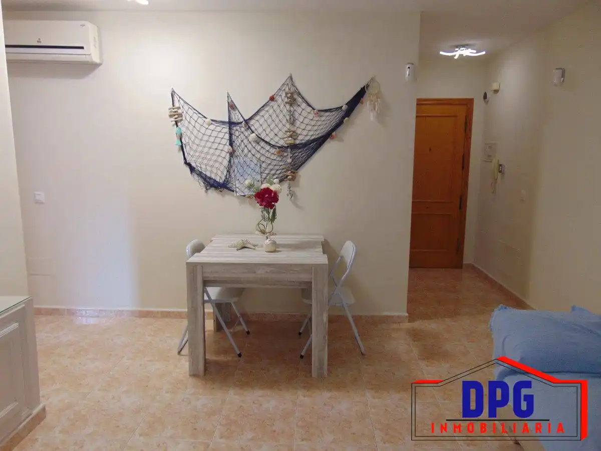 Comedor de Apartamento en venta en Garrucha con Aire acondicionado y Amueblado