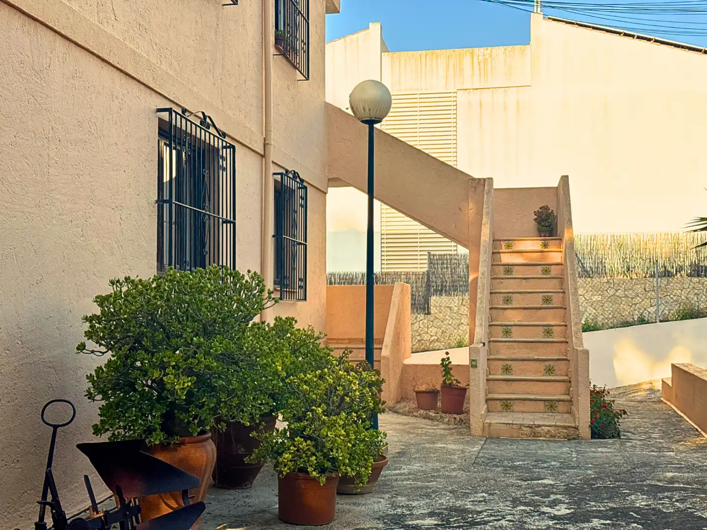 Außenansicht von Wohnung zum Verkauf in Llucmajor mit Klimaanlage, Heizung und Terrasse