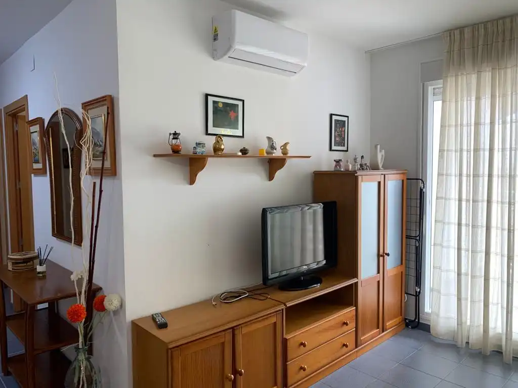 Sala de estar de Apartamento de alquiler en Oropesa del Mar / Orpesa con Aire acondicionado, Terraza y Amueblado