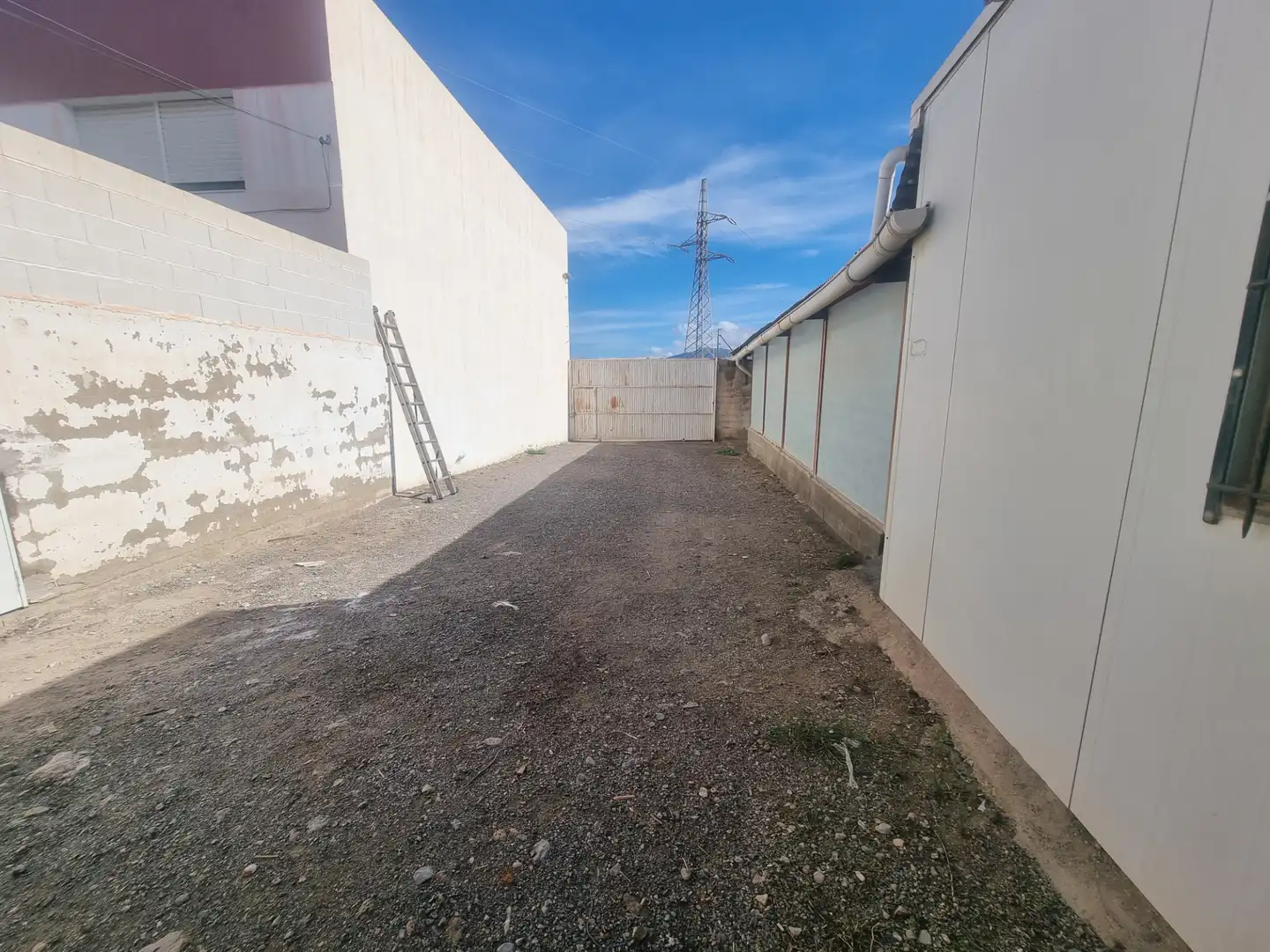 Parking of Industrial buildings for sale in Alhama de Almería