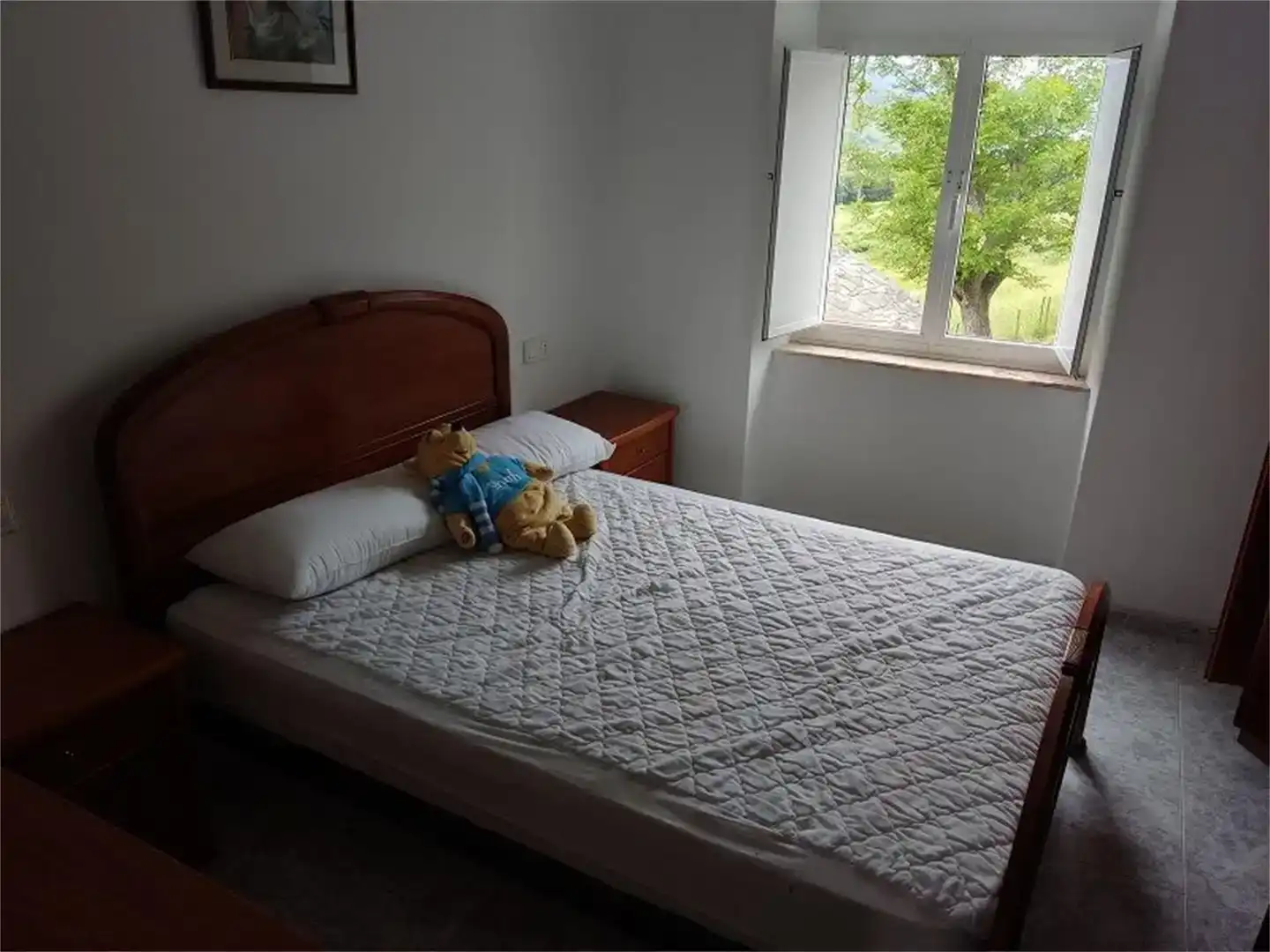 Habitación de Casa o chalet de alquiler en Xove con Jardín privado, Trastero y Amueblado