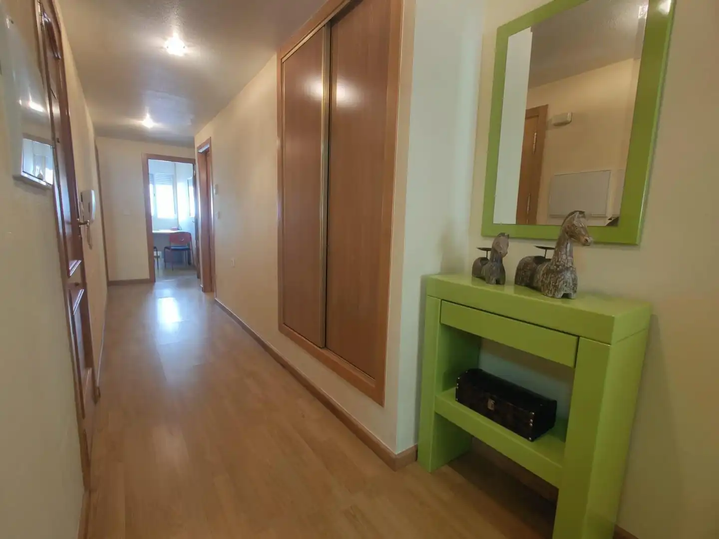 Wohnung zum Verkauf in Ceutí mit Terrasse, Abstellraum und Balkon