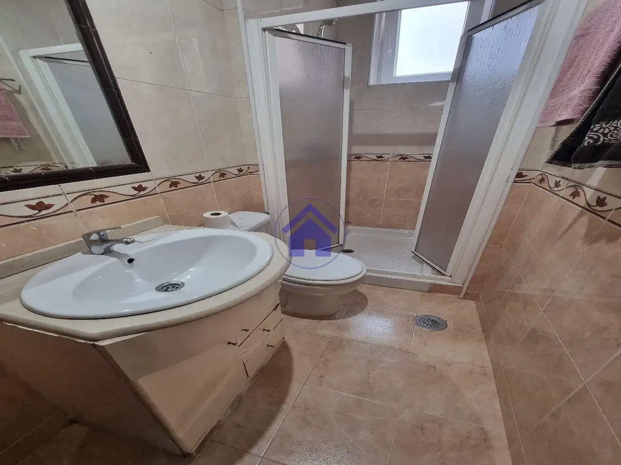 Baño de Apartamento de alquiler en Vigo  con Calefacción y Amueblado