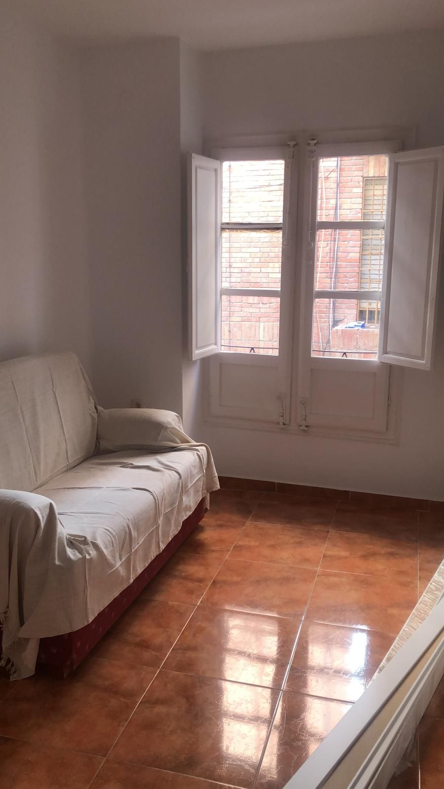 Apartament de lloguer a Calle Fuente Nueva, Centro - Sagrario