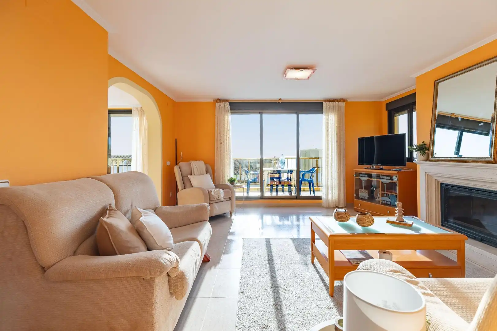 Sala de estar de Ático en venta en Tavernes de la Valldigna con Terraza, Trastero y Amueblado