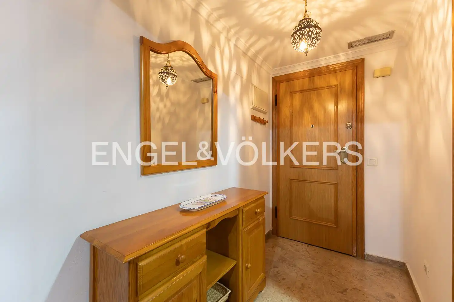 Piso de alquiler en Valencia con Aire acondicionado, Calefacción y Jardín privado
