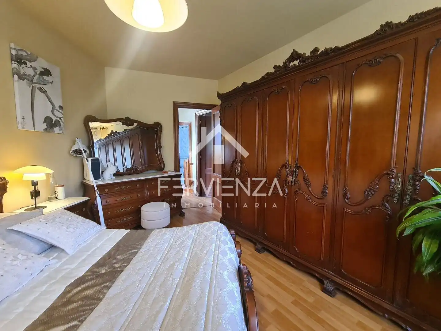 Habitación de Casa o chalet en venta en Oviedo 