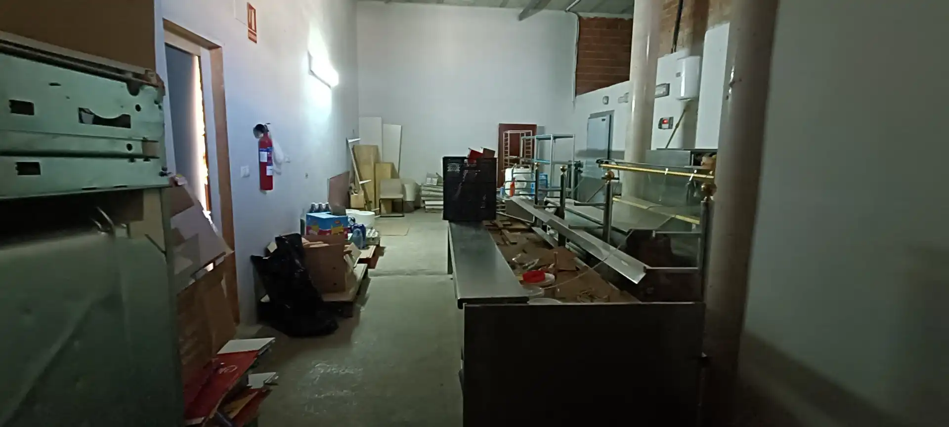 Commercial properties for sale in Almansa