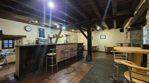 EN VENTA CASA CON JARDÍN EN EL CENTRO DE VILLASANA DE MENA, immagine 4