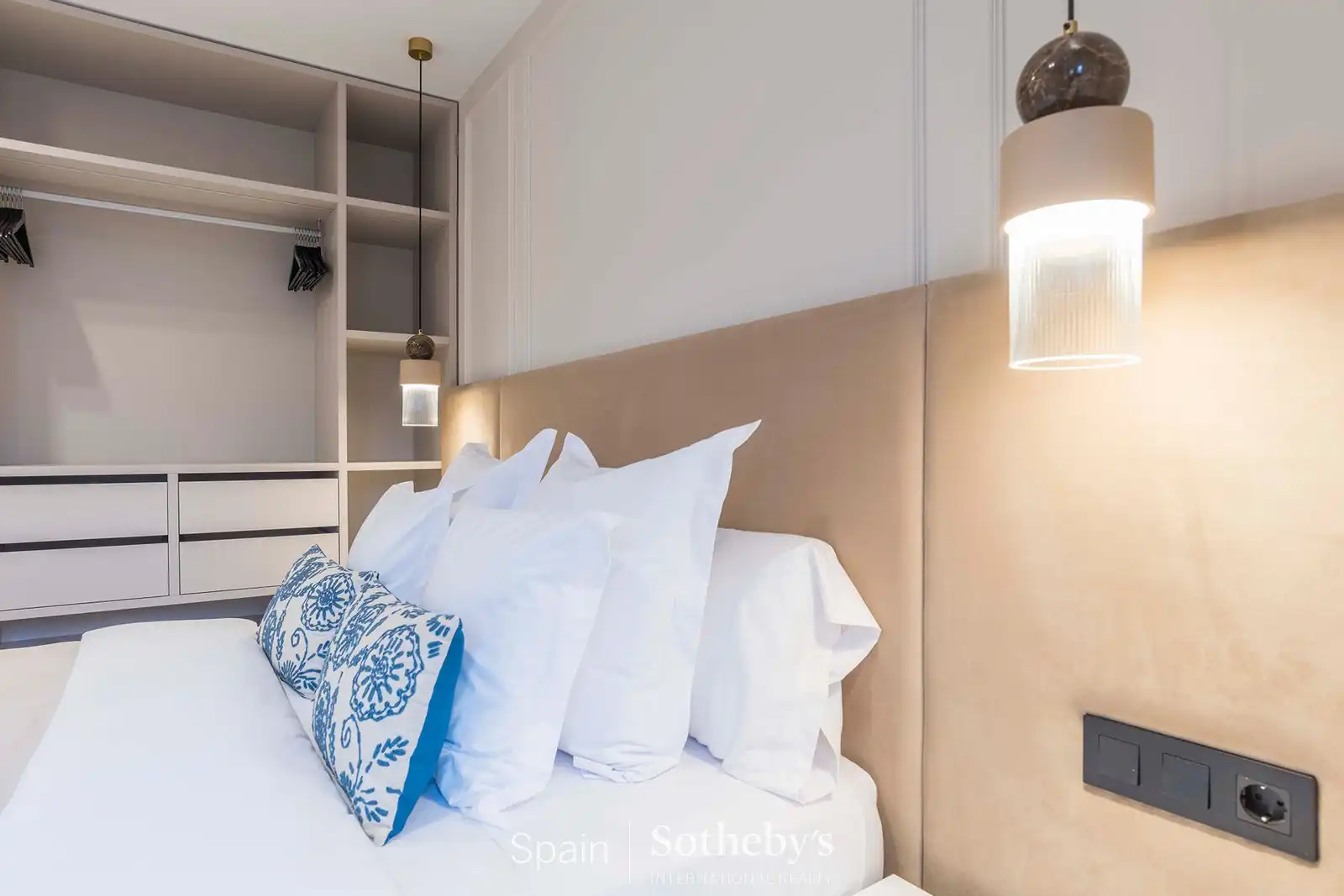 Habitación de Apartamento en venta en Madrid con Aire acondicionado, Calefacción y Trastero