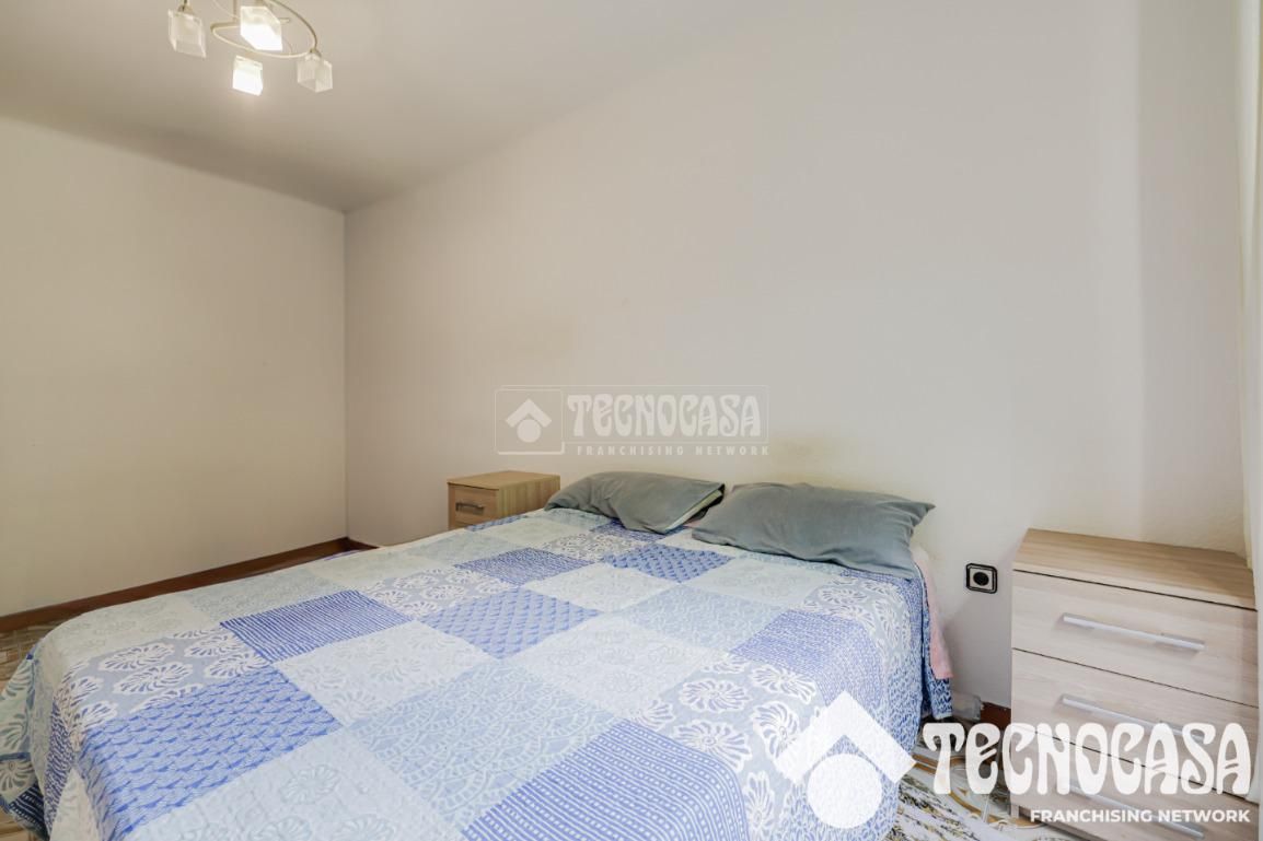 Bedroom of Flat for sale in Santa Coloma de Gramenet  with Air Conditioner and Balcony