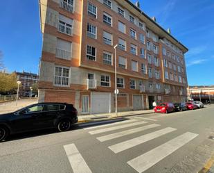 Vista exterior de Dúplex en venda en Ponferrada amb Aire condicionat i Terrassa