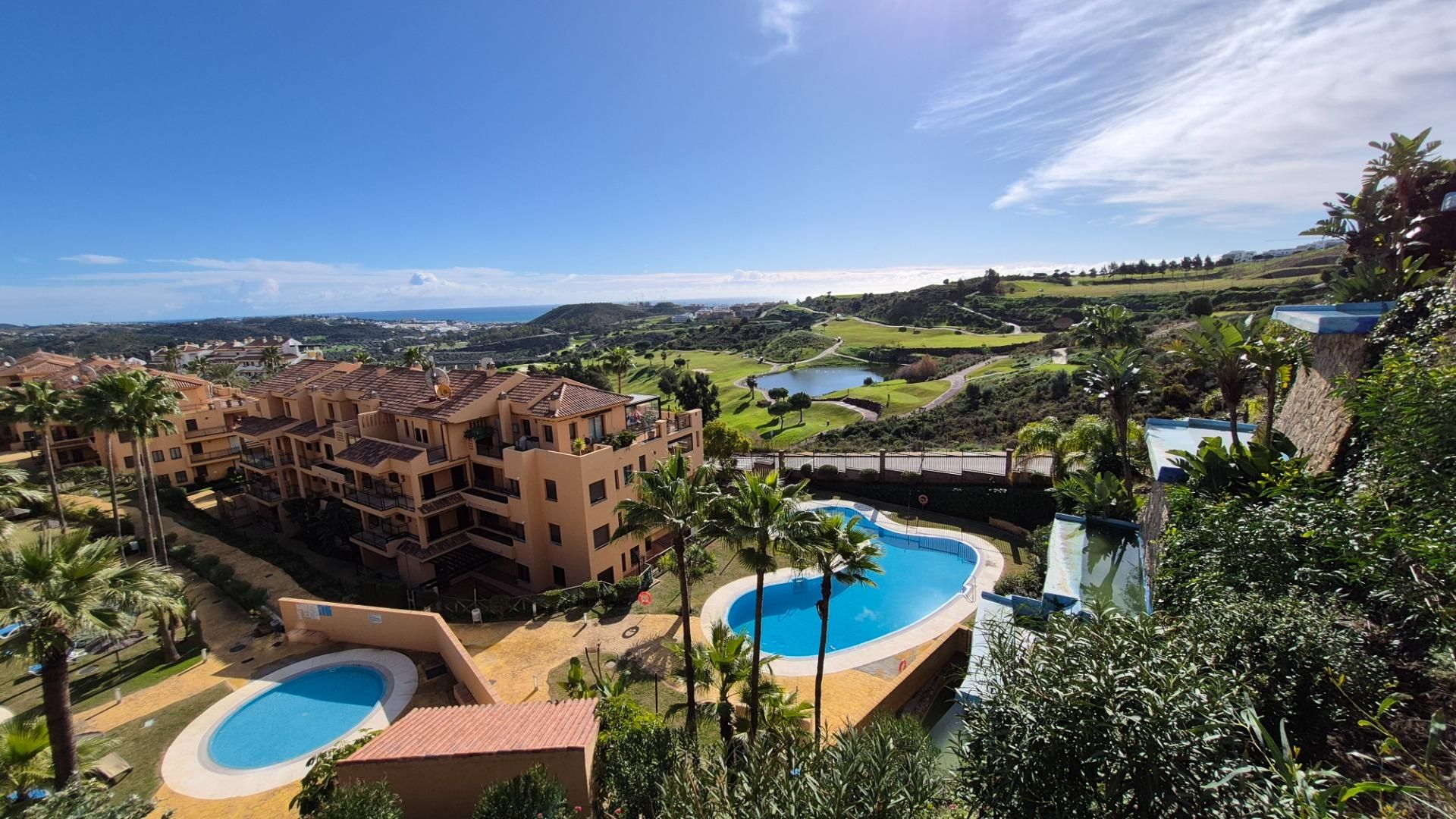 Vista exterior de Planta baja de alquiler en Mijas con Aire acondicionado, Jardín privado y Terraza