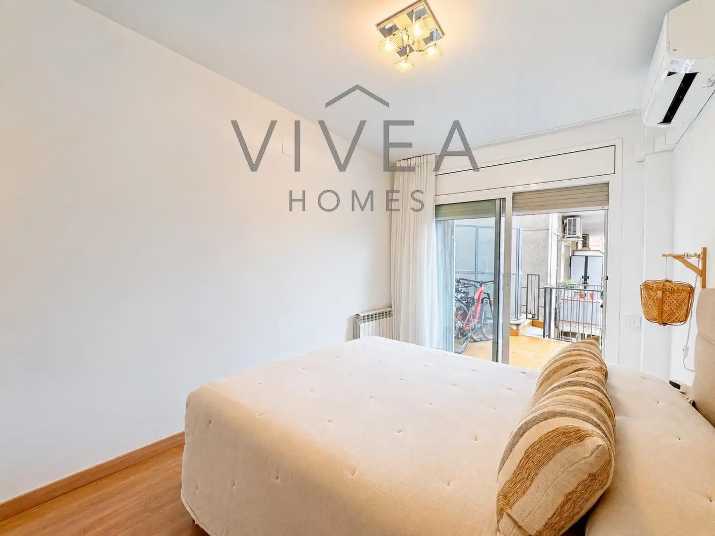 Bedroom of Flat for sale in Sabadell  with Air Conditioner, Heating and Parquet flooring