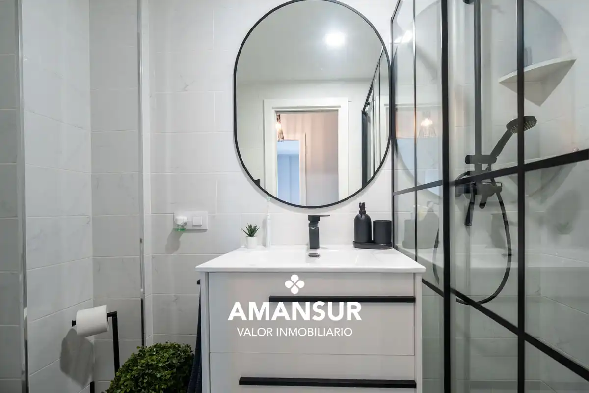Flat for sale in Plaza Dulcinea, Nuevo Parque - Los Rosales - Tráfico Pesado