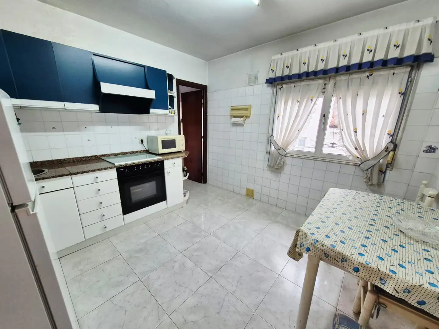 Cocina de Piso en venta en Corvera de Asturias con Calefacción