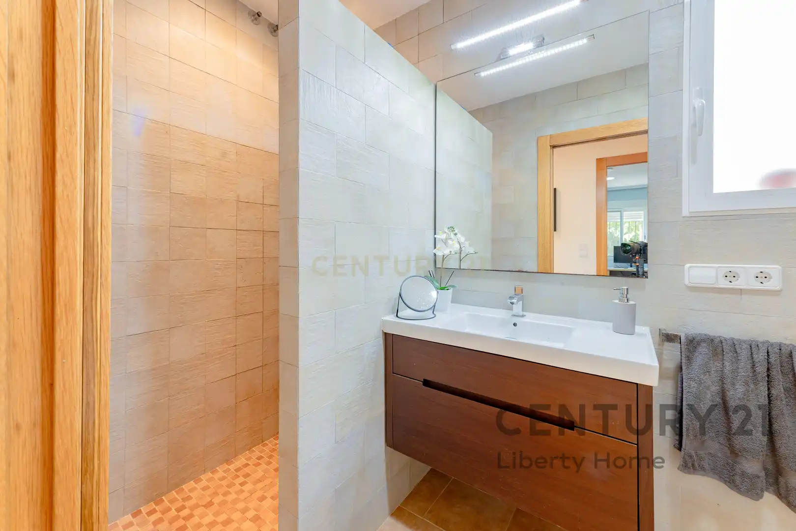 Bany de Casa o xalet en venda en Náquera amb Aire condicionat, Jardí privat i Traster