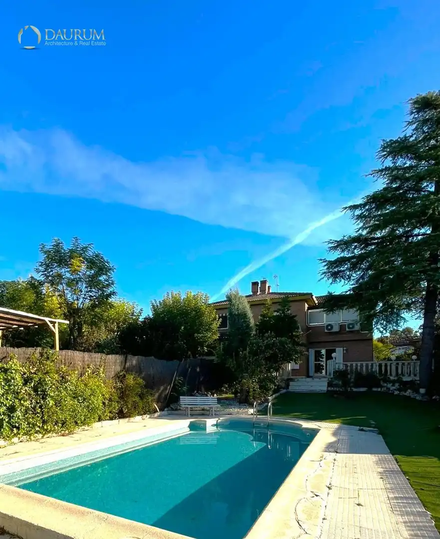 Jardí de Casa o xalet en venda en Rivas-Vaciamadrid amb Aire condicionat, Calefacció i Terrassa