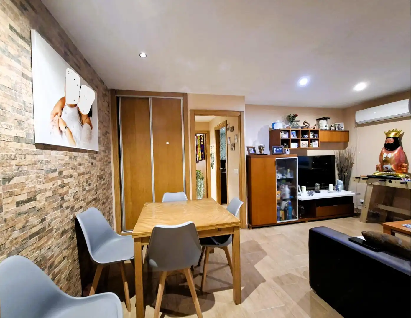 Flat for sale in San Fernando  with Air Conditioner