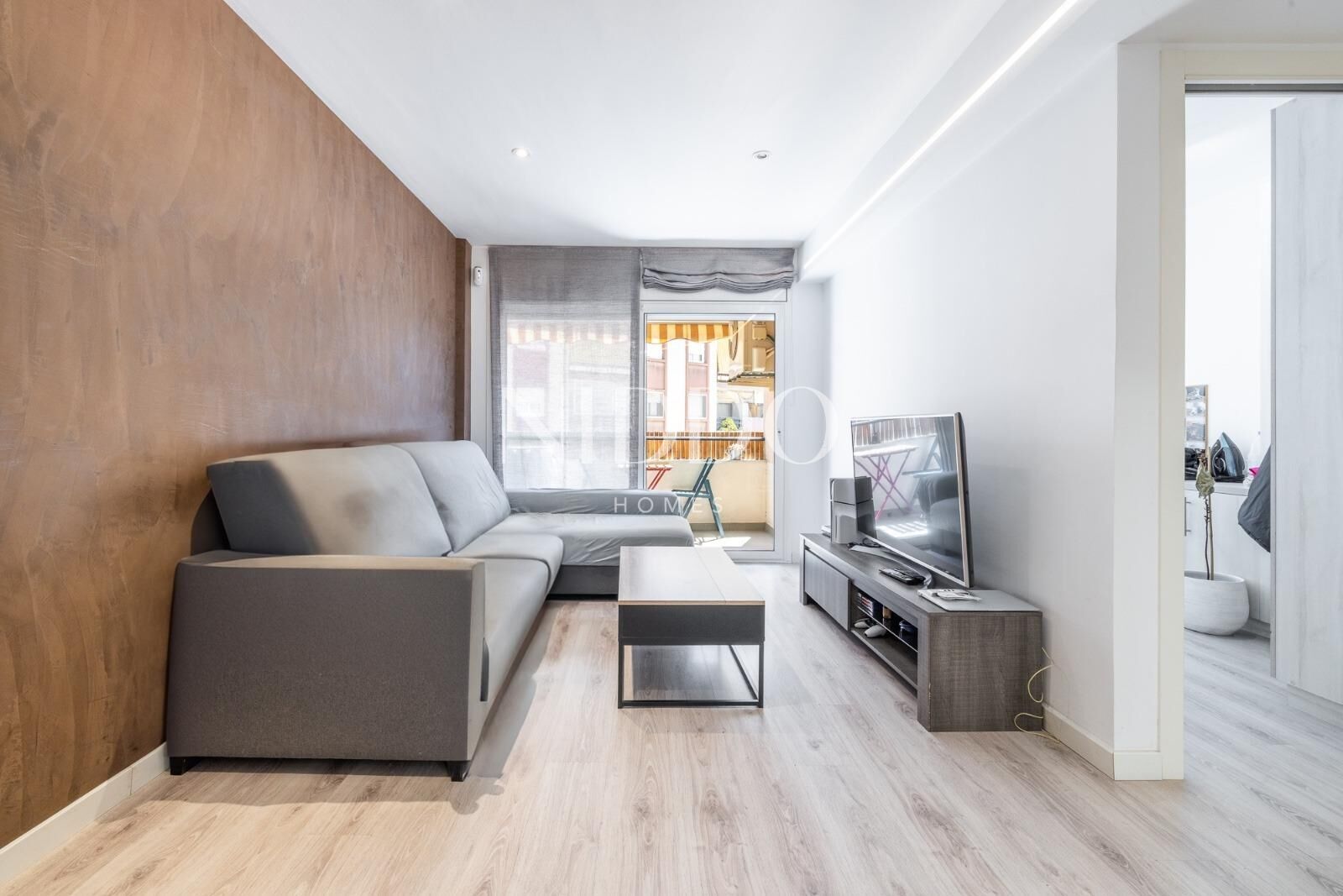 Living room of Flat for sale in Rubí  with Air Conditioner, Heating and Parquet flooring