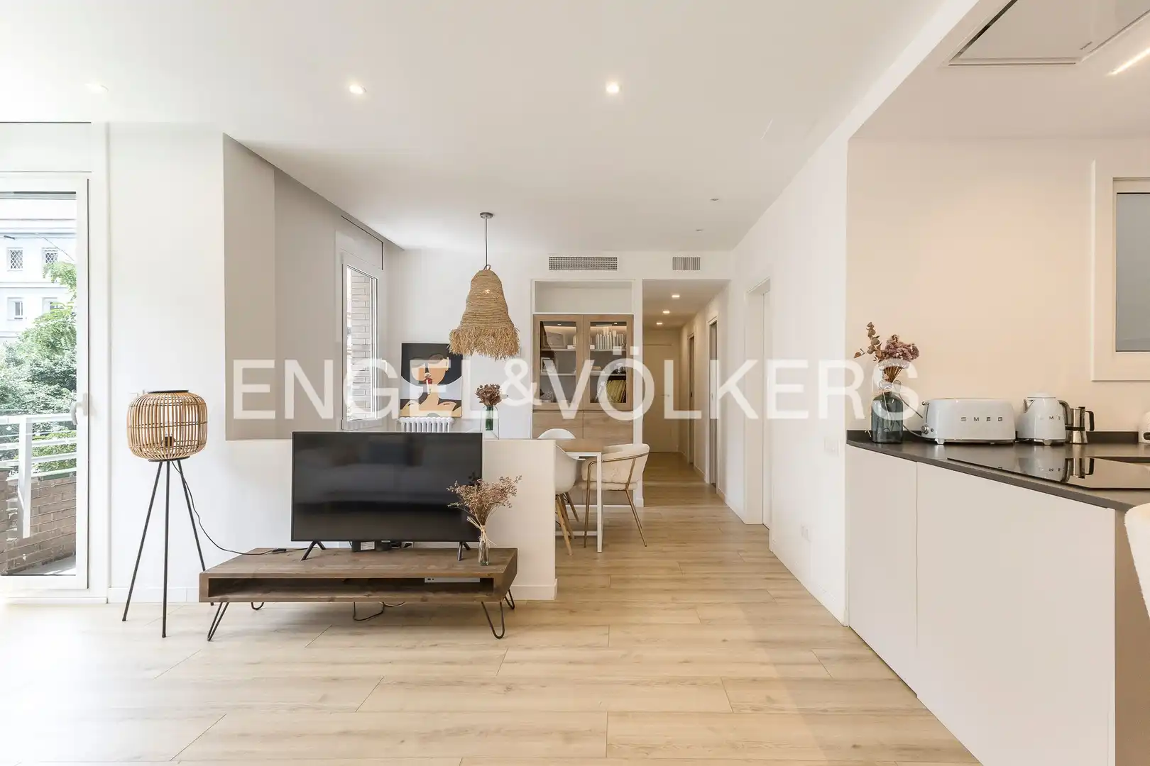 Wohnzimmer von Wohnung zum Verkauf in Barcelona mit Klimaanlage, Heizung und Parkett