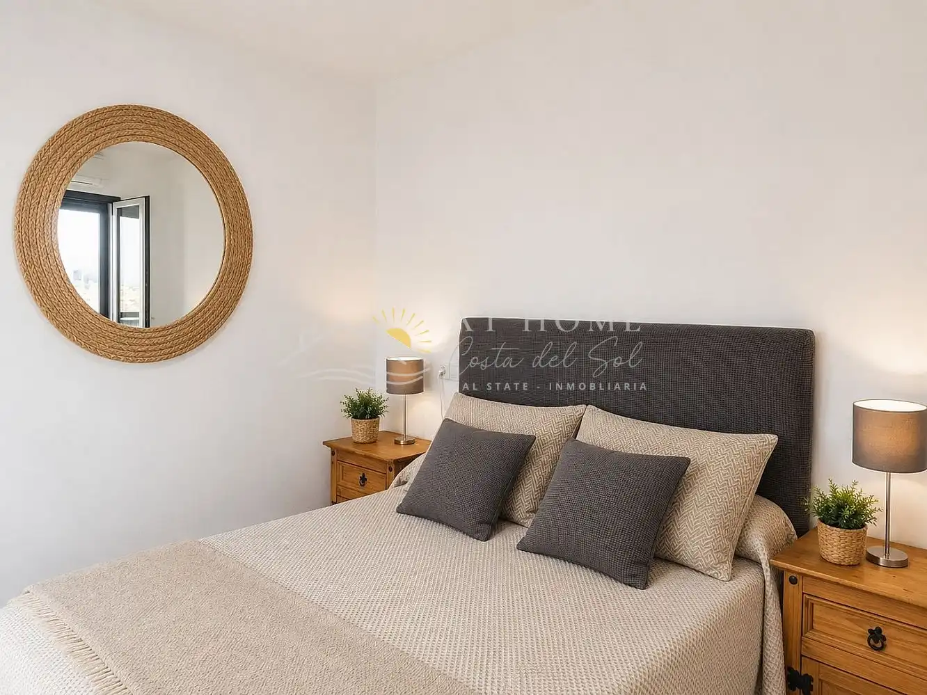 Dormitori de Casa o xalet de lloguer en Nerja amb Terrassa, Piscina i Forn
