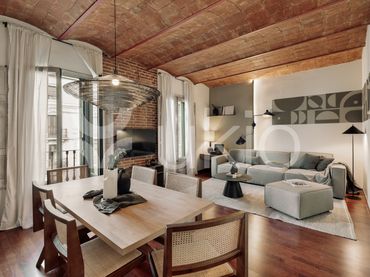 Appartement compact avec balcon à louer à Carrer d'Enric Granados