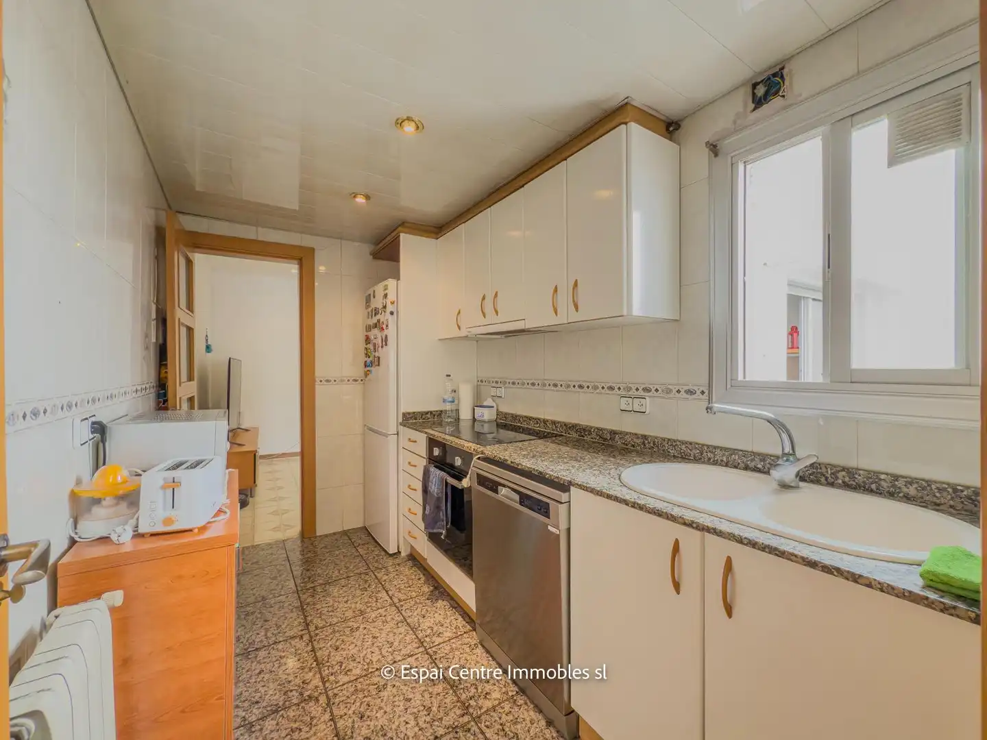Küche von Einfamilien-Reihenhaus zum Verkauf in Terrassa mit Heizung und Terrasse
