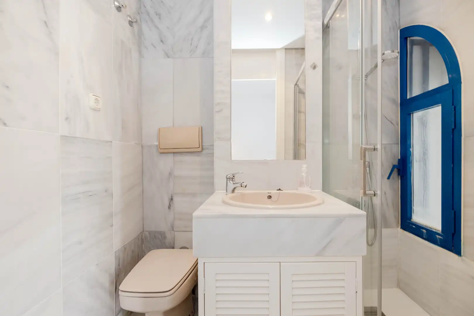 Baño de Dúplex en venta en Marbella con Aire acondicionado, Calefacción y Terraza