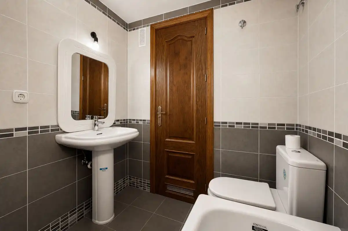 Bany de Apartament en venda en Estepona