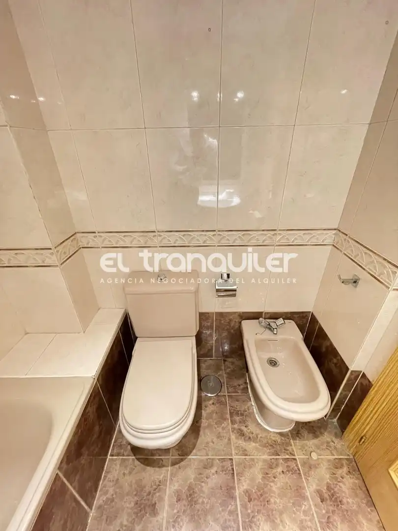 Wohnung zur Miete in Calle Navarra, Casco Antiguo