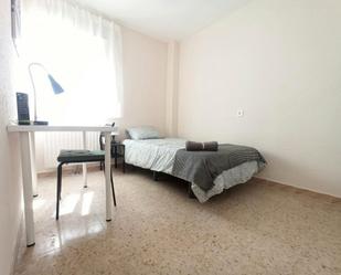 Bedroom of Flat to share in  Madrid Capital  with Heating, Furnished and Washing machine