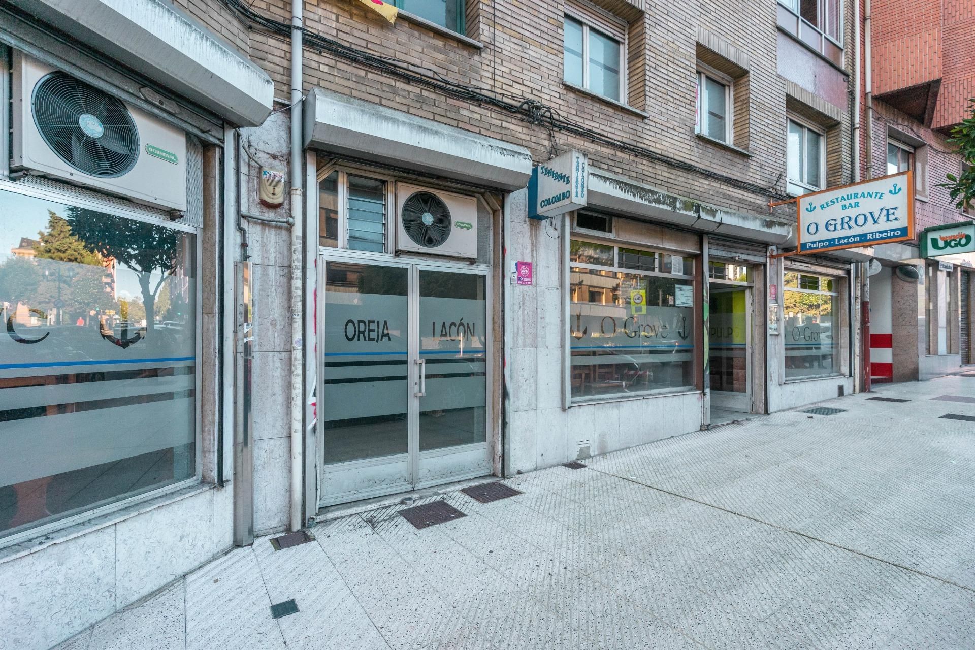 Exterior view of Premises for sale in Oviedo 