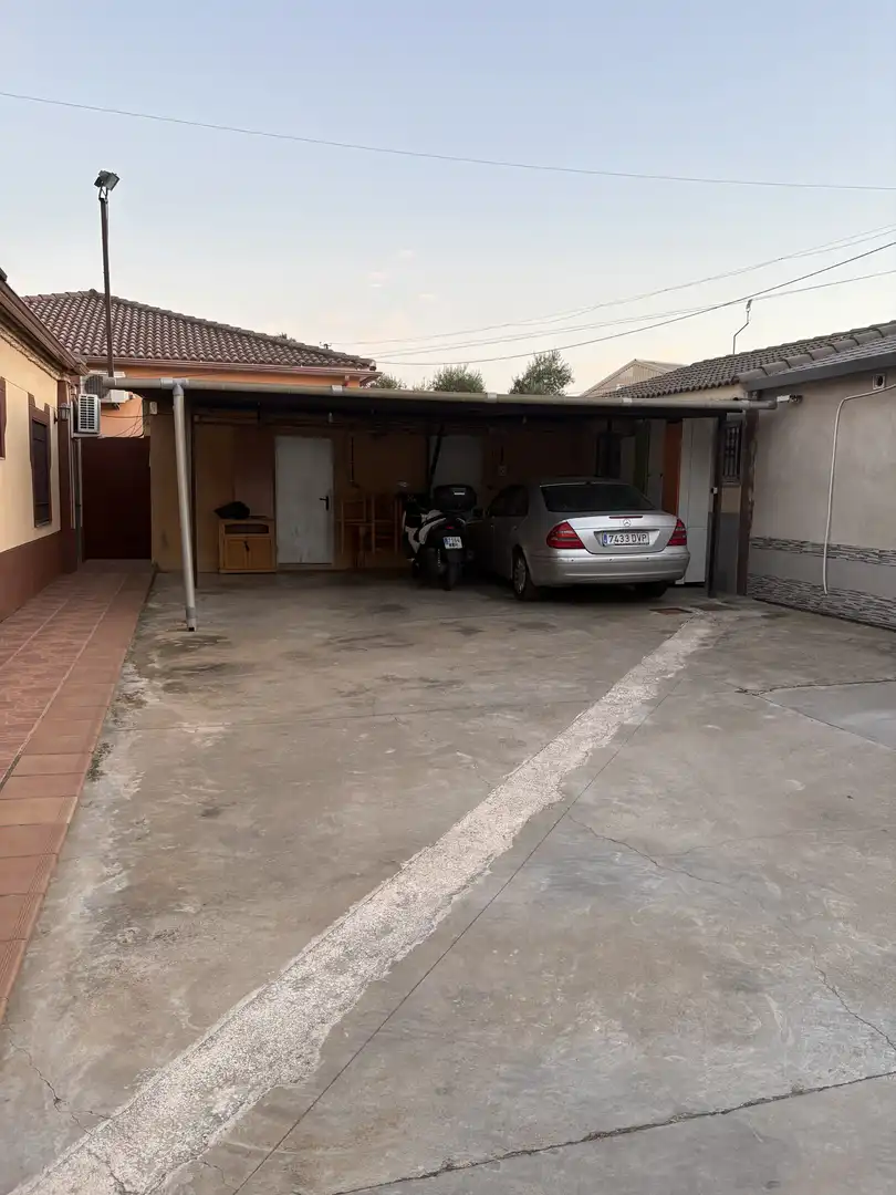 Aparcament de Casa o xalet en venda en  Córdoba Capital amb Aire condicionat, Terrassa i Piscina