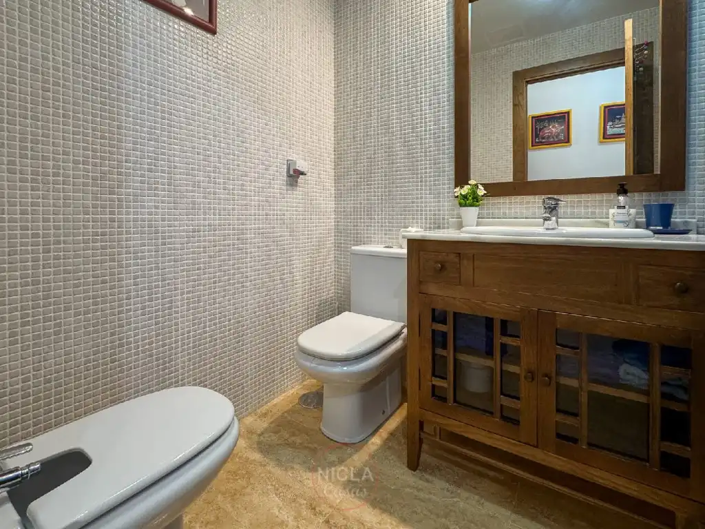 Bathroom of Apartments for rent in Las Salinas