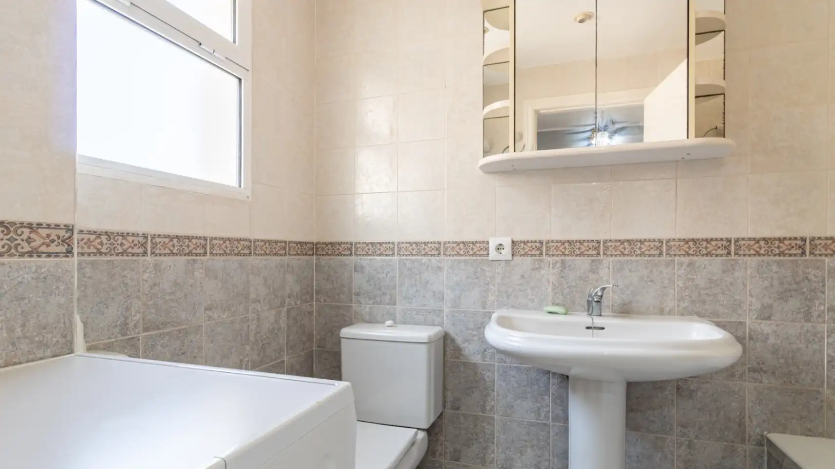 Baño de Apartamento en venta en Dénia con Jardín privado, Terraza y Trastero