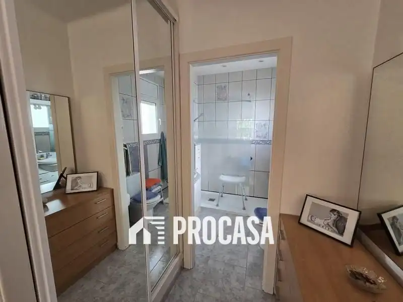 Villa con piscina in vendita a Pení, imagen 13