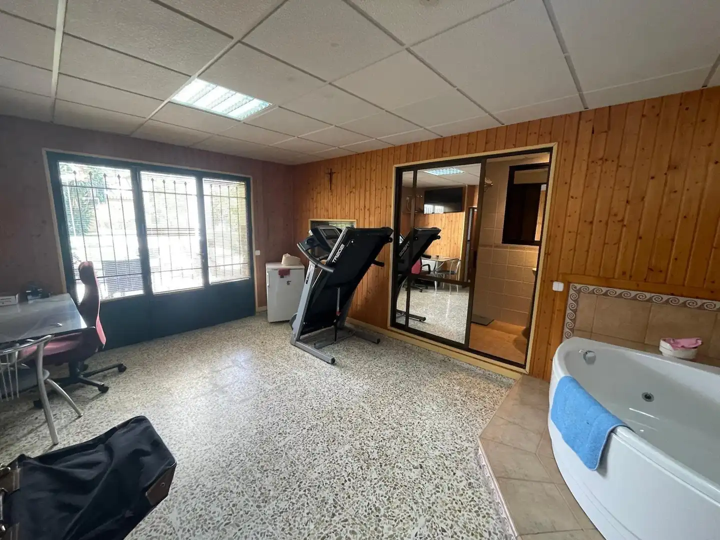 Houses for sale in Trujillo  with Air Conditioner, Heating and Storage room