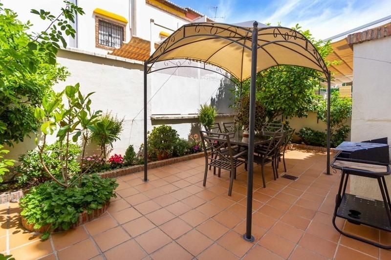 Terrace of House or chalet for sale in  Granada Capital  with Air Conditioner, Heating and Parquet flooring