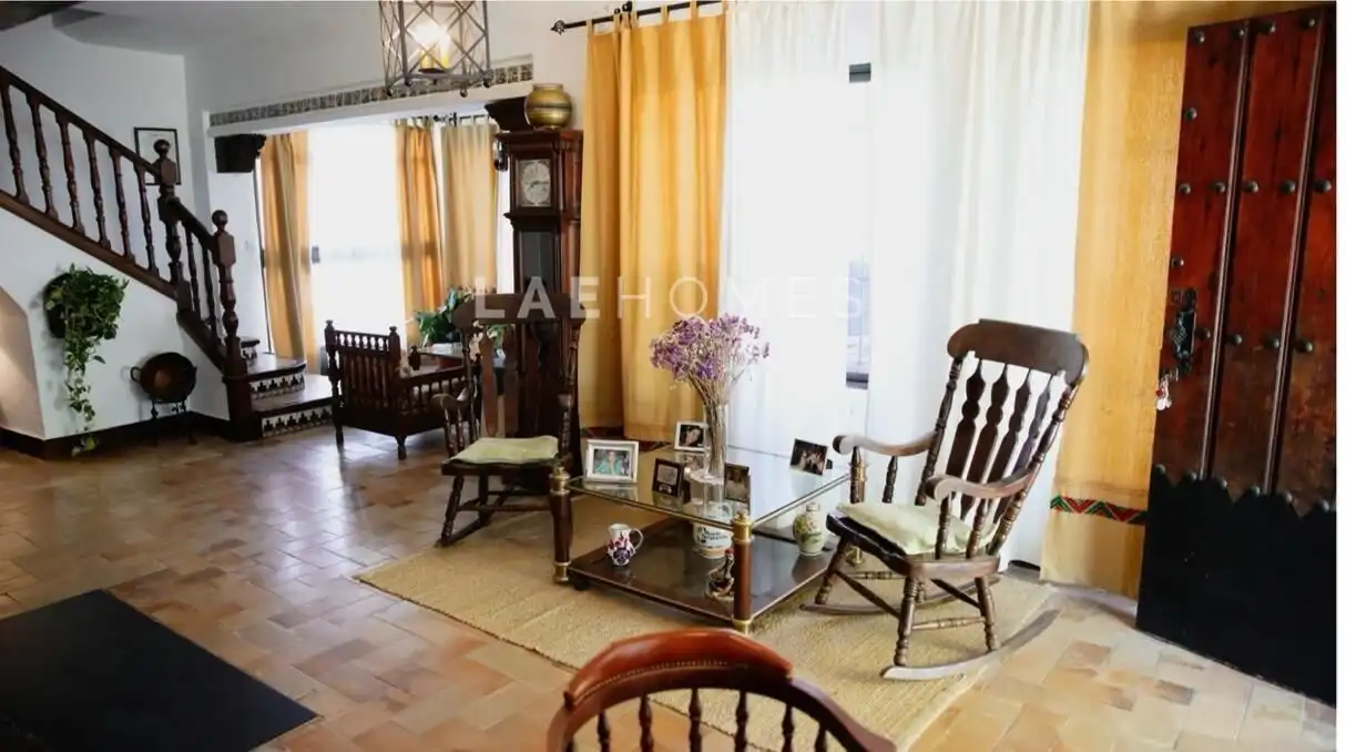 Sala de estar de Finca rústica en venta en El Castillo de las Guardas con Jardín privado, Terraza y Trastero