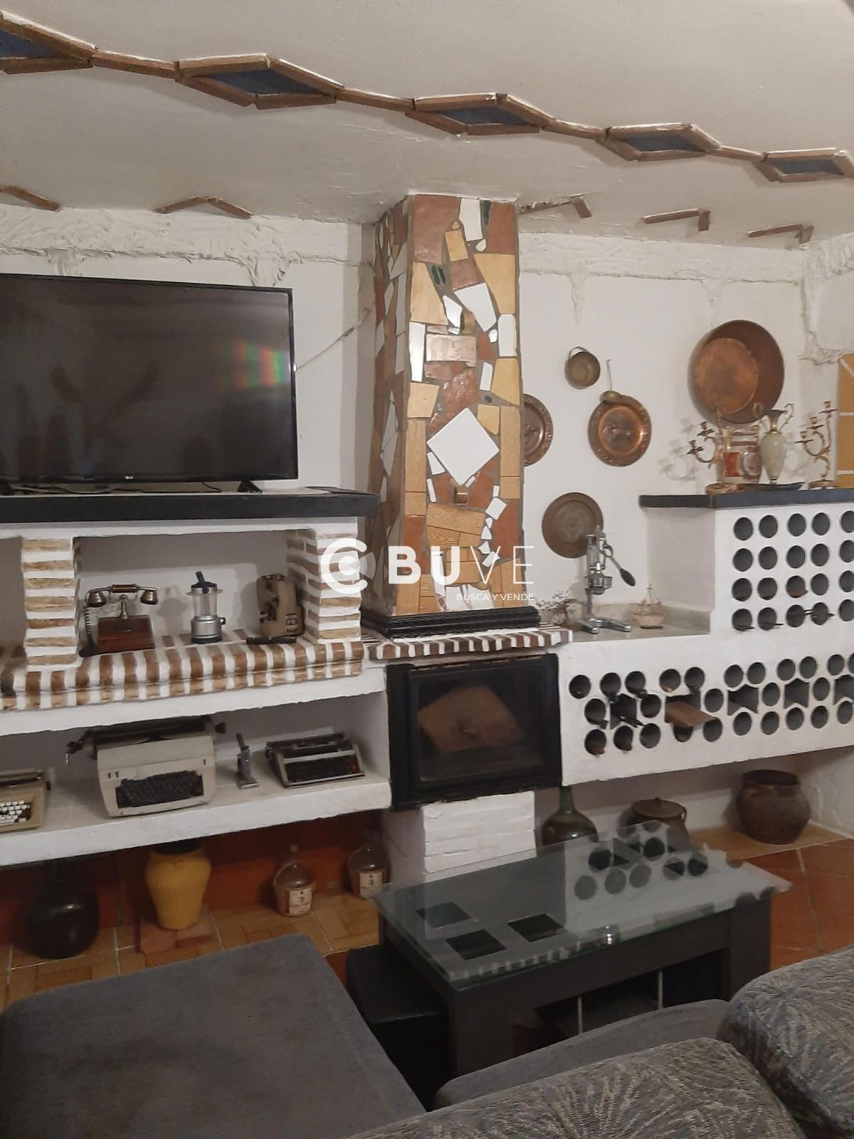 Sala d'estar de Casa o xalet en venda en Cazalla de la Sierra amb Terrassa