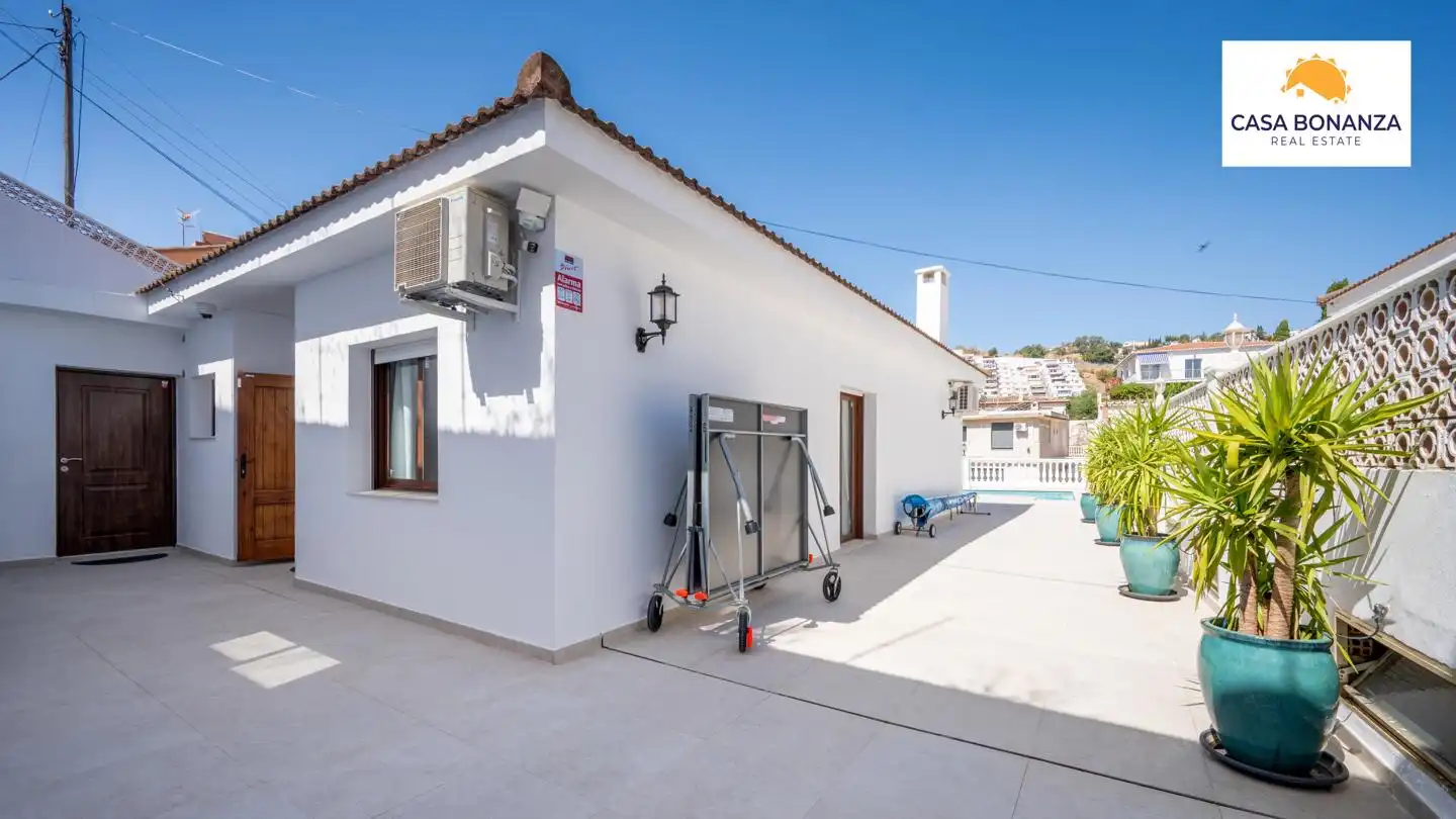 House with pool for sale in Calle Almendros Bajo, imagen 26