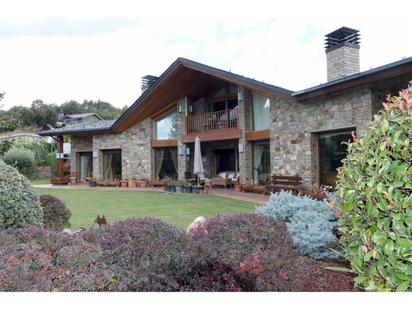 Vista exterior de Casa o xalet en venda en Montferrer i Castellbò amb Terrassa i Balcó